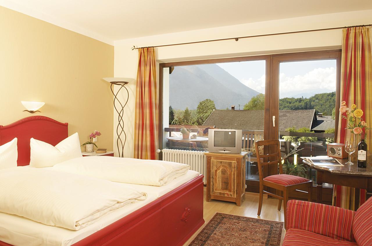 Hotel Forsthaus オーベラウ エクステリア 写真