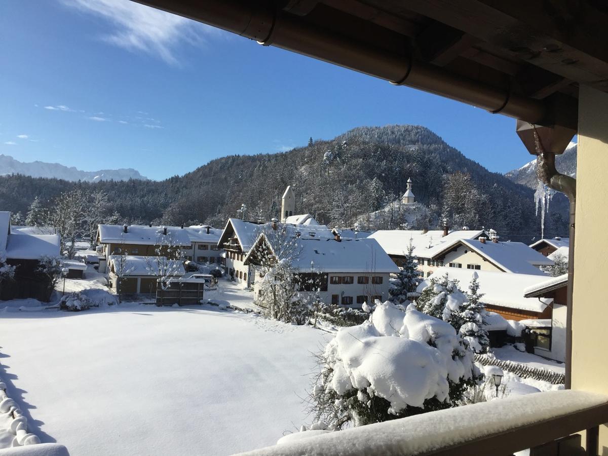 Hotel Forsthaus オーベラウ エクステリア 写真